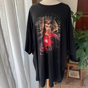 Black‎ Scarlet Witch Graphic T-Shirt